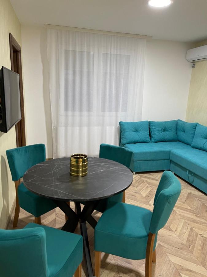 Pink House Apartments Jagodina Exterior foto