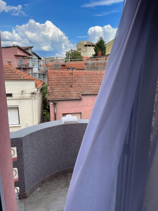 Pink House Apartments Jagodina Exterior foto