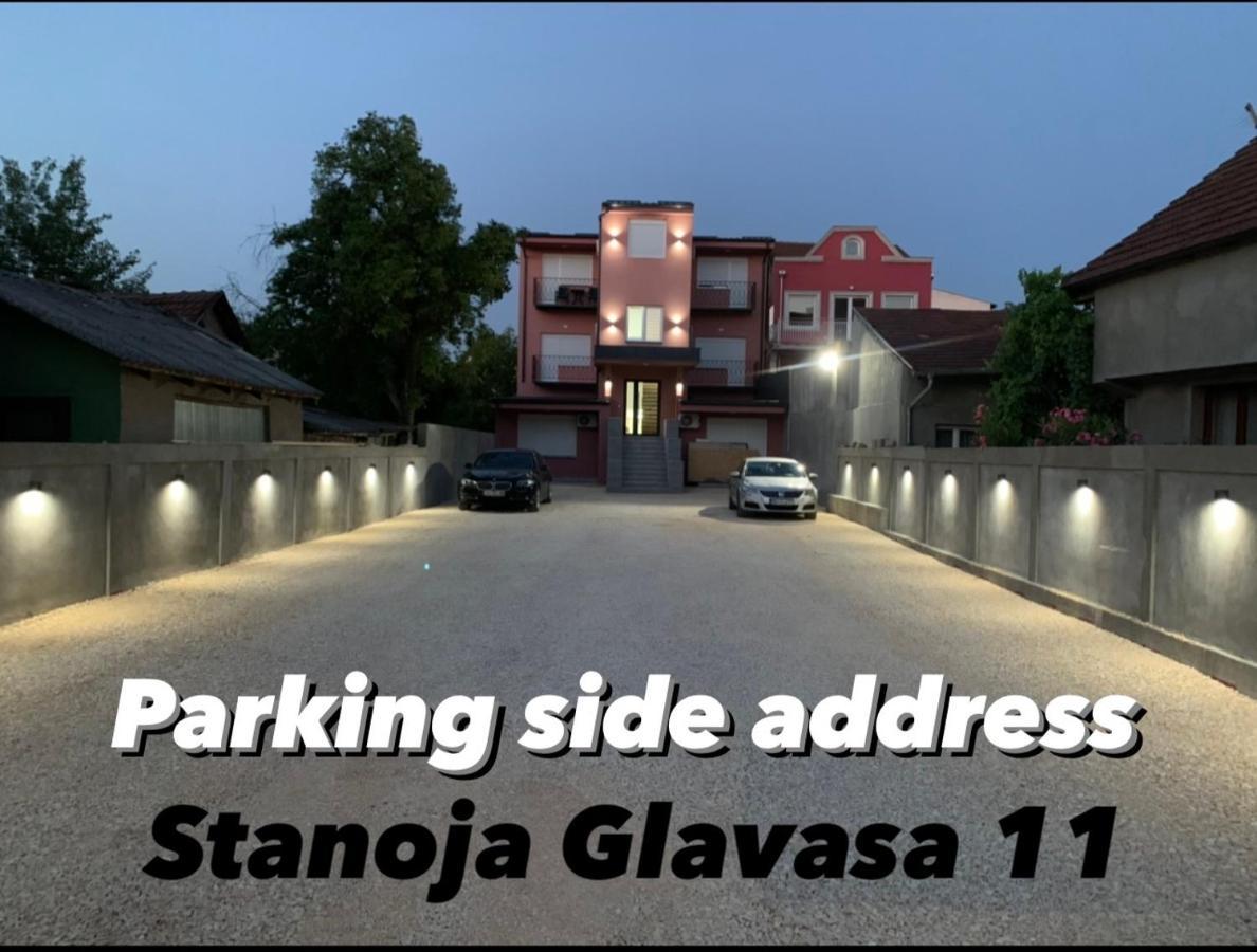 Pink House Apartments Jagodina Exterior foto